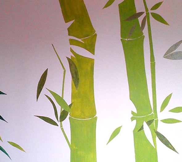 Apartament decorat cu bambus si trompe l'oeil